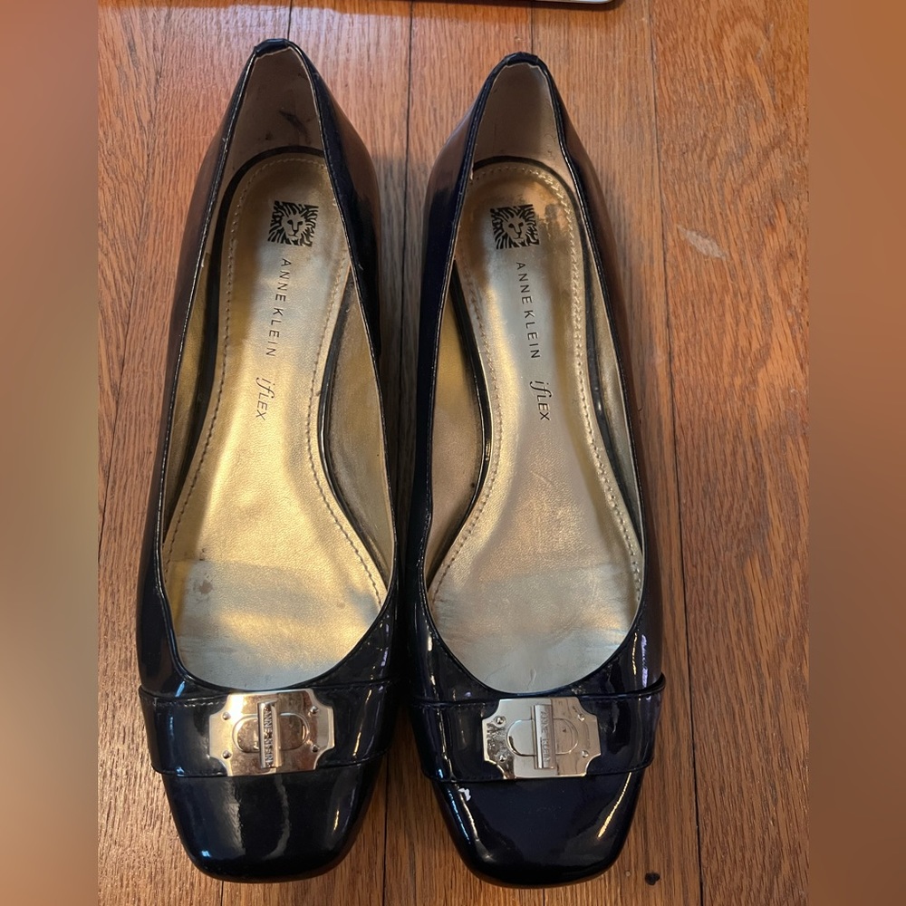 Anne Klein iFlex | Size 10 | navy and gold